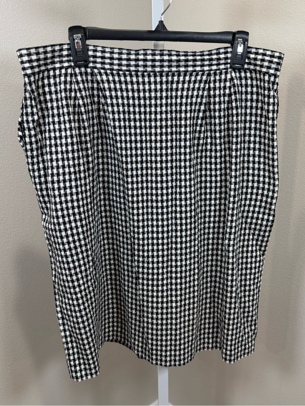 Vintage Plus Size - Distinctly Different Check A-line Skirt with Pockets